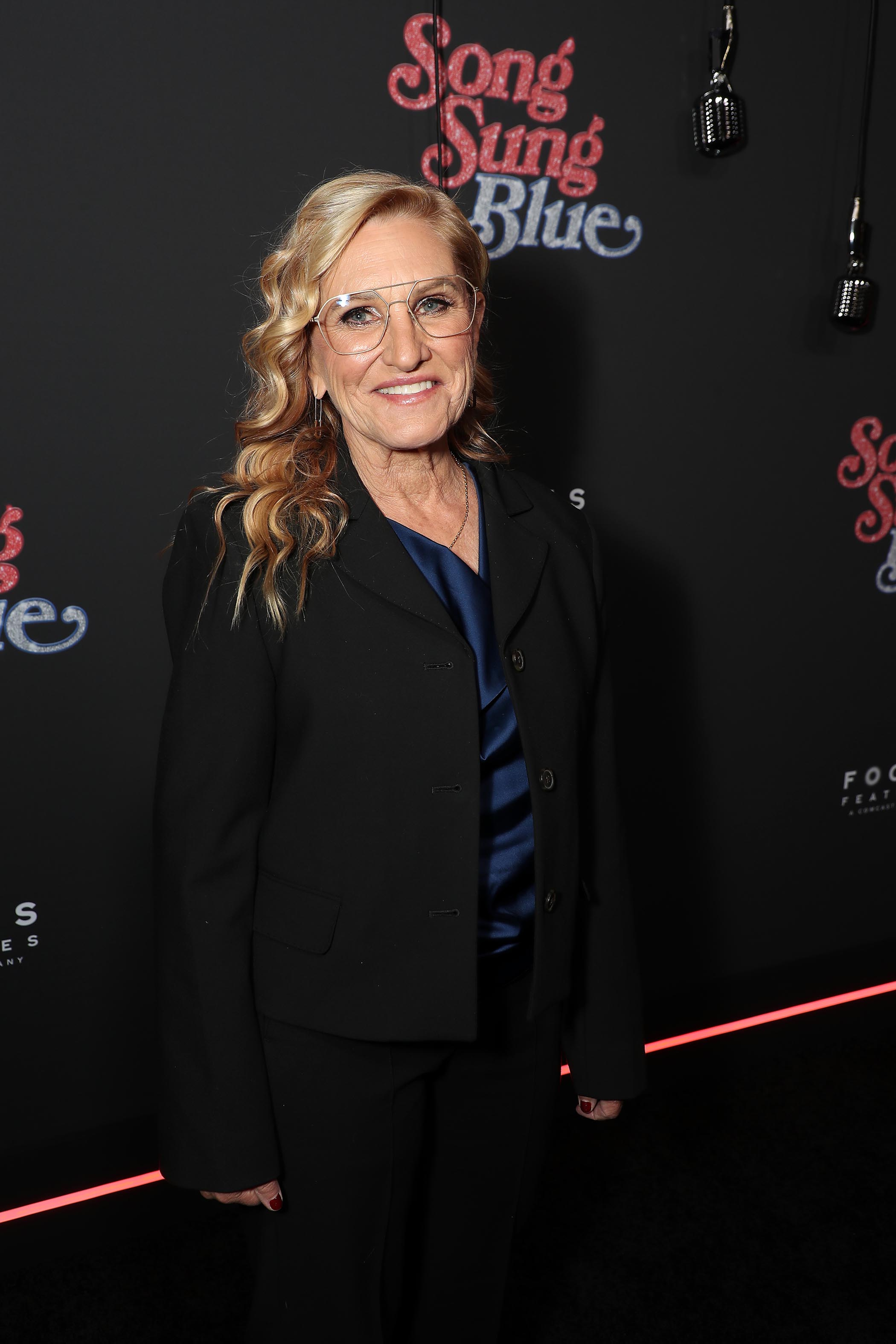14 Song_Sung_Blue_NYPremiere_121125_MC_00655.jpg