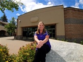 Karen Reaney head shot