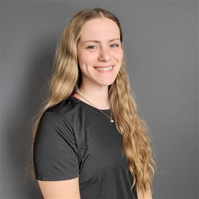 Lexi Witten head shot