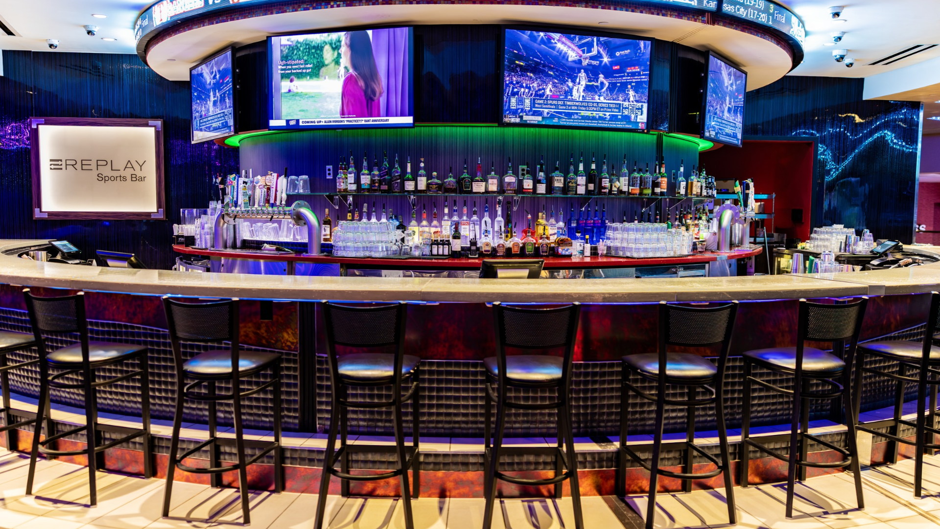 REPLAY Sports Bar at Hard Rock Hotel & Casino Tulsa