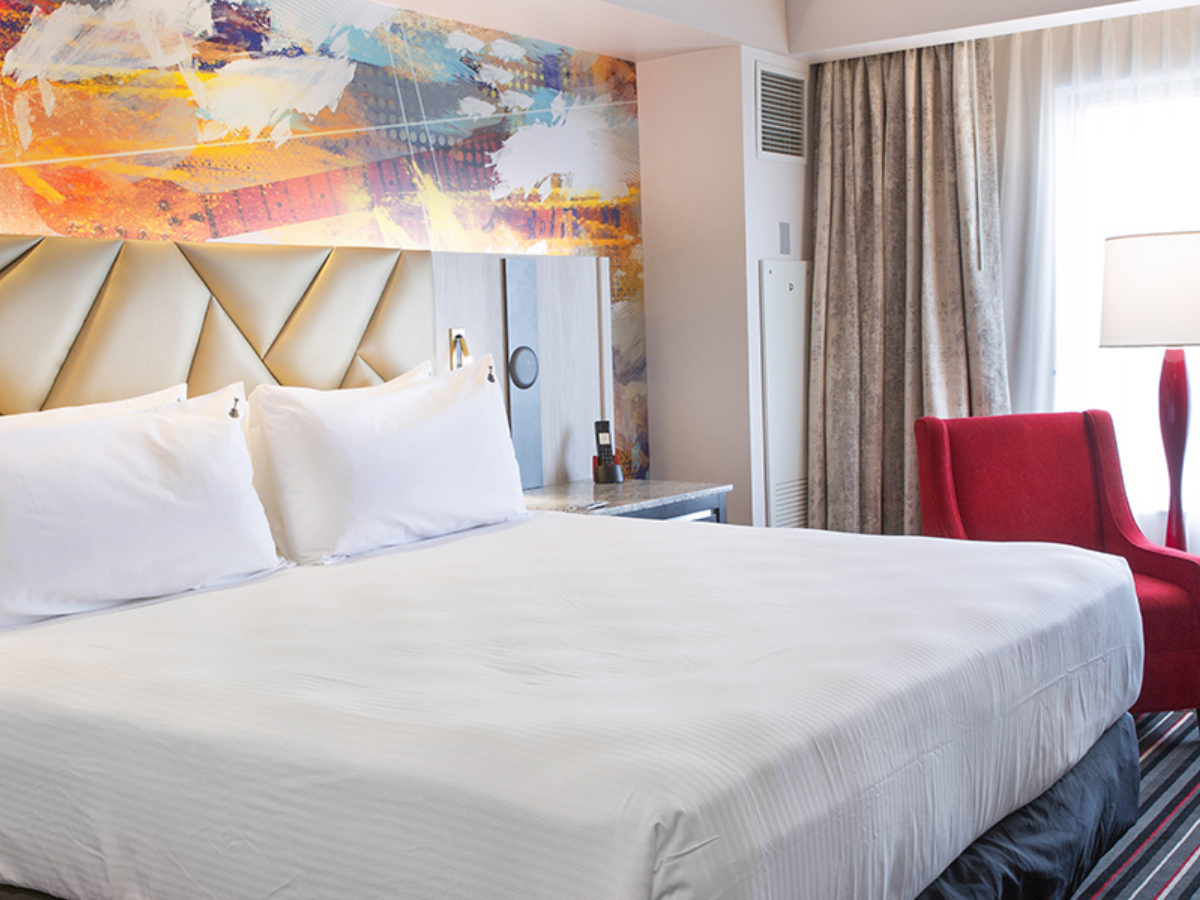 Hard Rock Tower Standard King