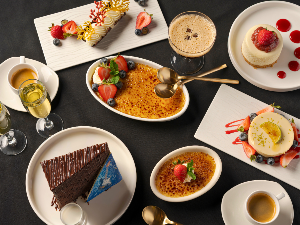 elegant assortment of plated desserts at Carvers on 19, featuring rich chocolate and fruit-forward creations presented on upscale dinnerware