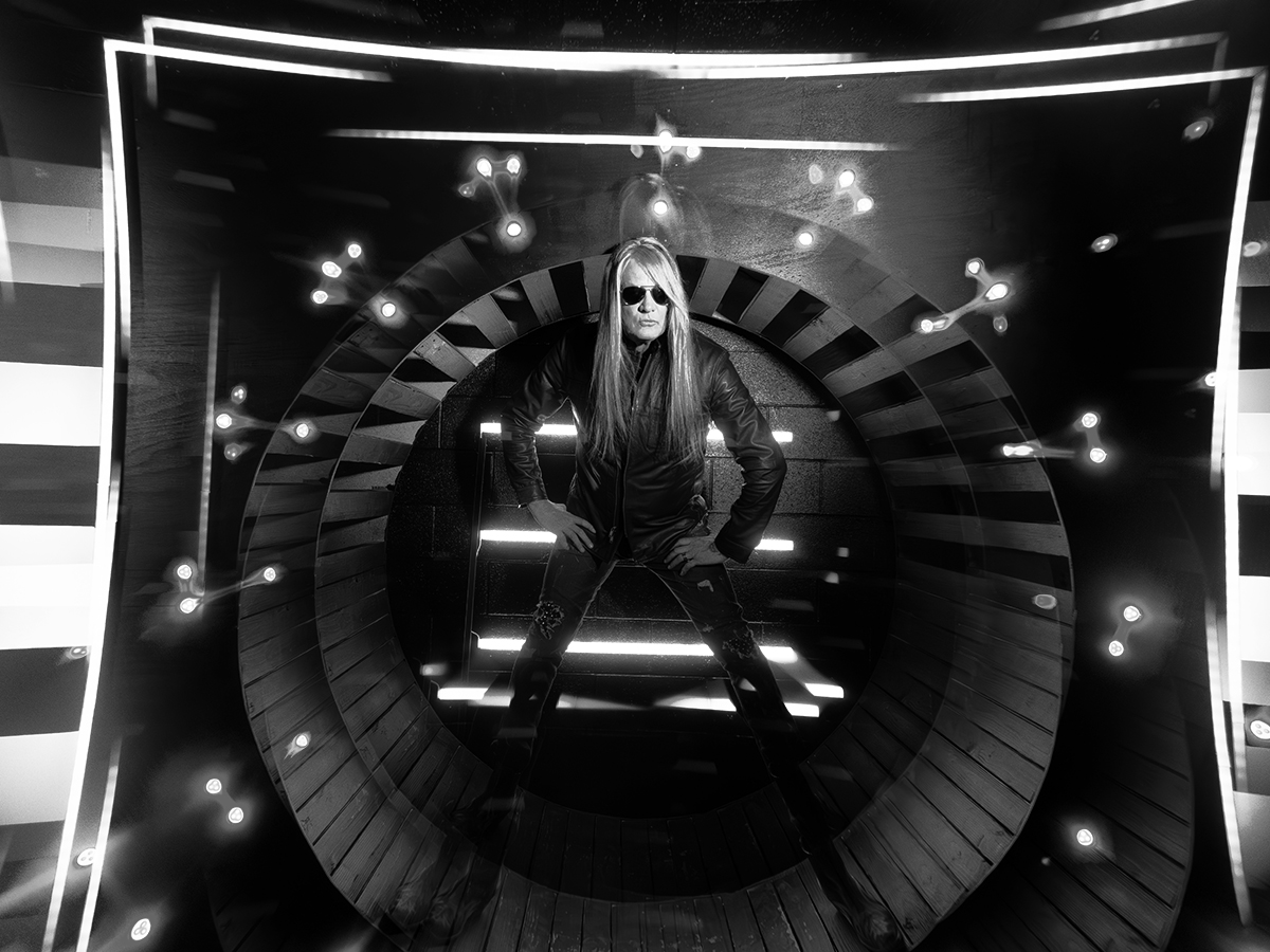 Sebastian Bach Hotel Package