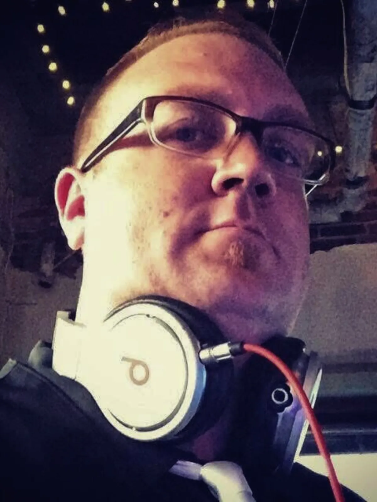 DJ Ryno at Riffs