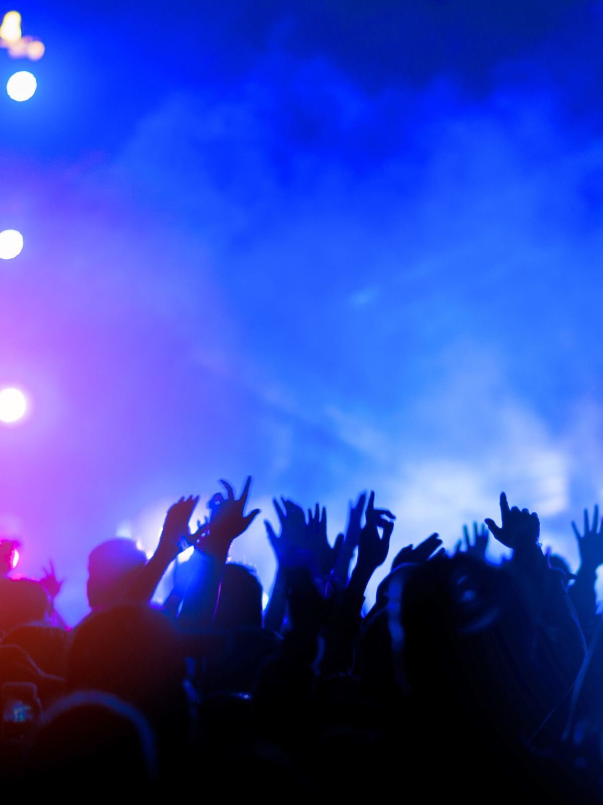 DJ Gold Cat at Riffs