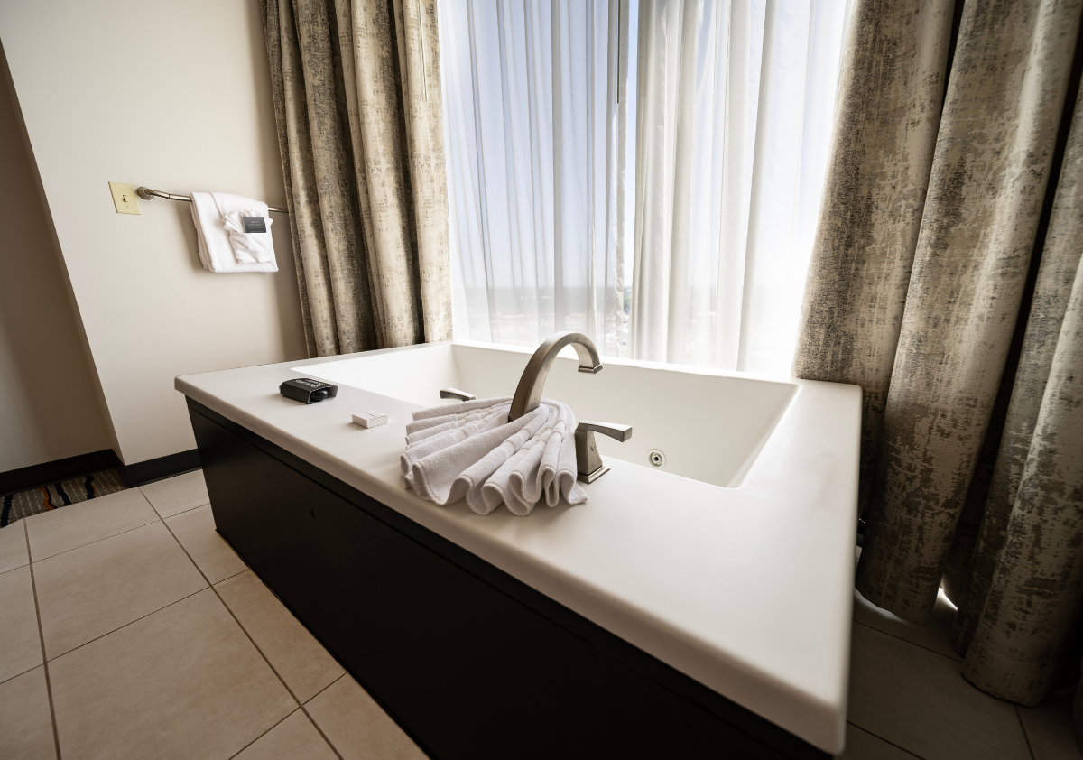 Hard Rock Tower Rock N Roll Suite