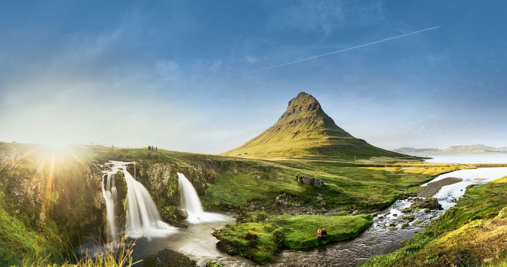 Large-Via2019_Kirkjufell_minnkud.jpg