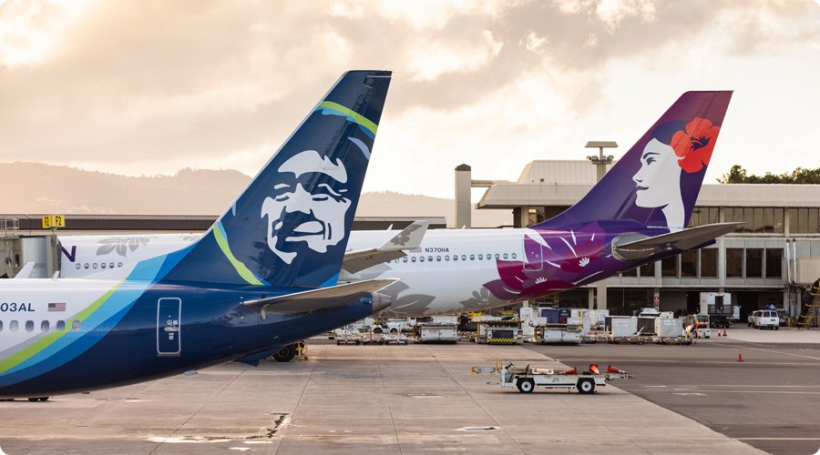 Colas de aviones de Alaska y Hawaiian