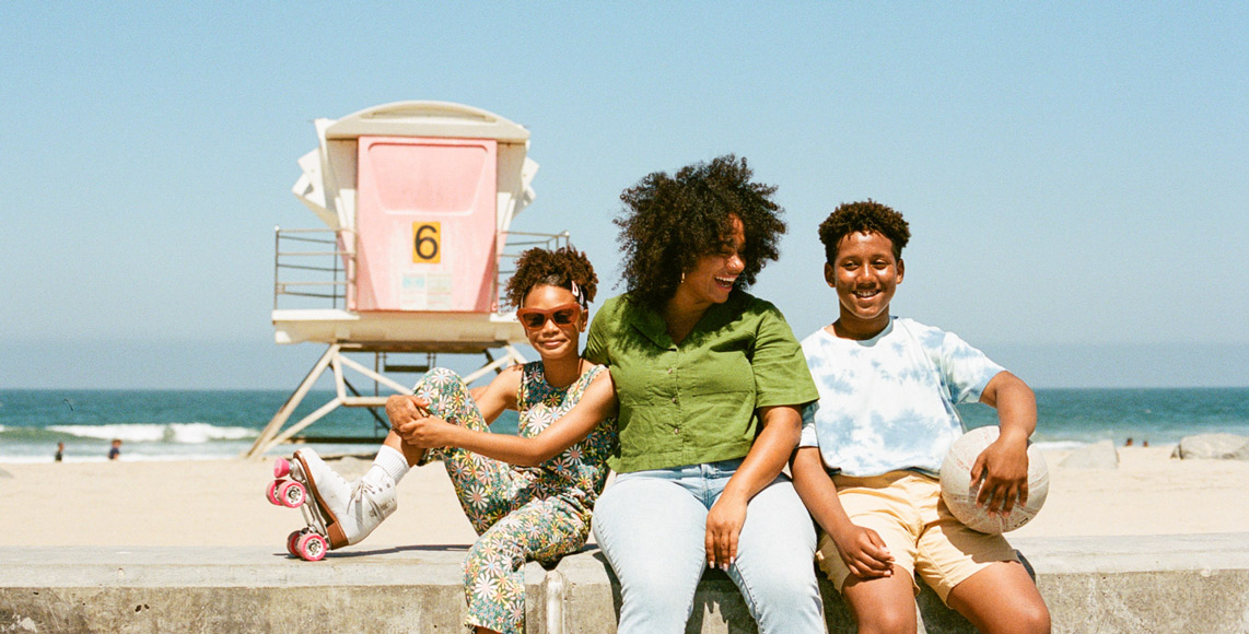 Familia en la playa