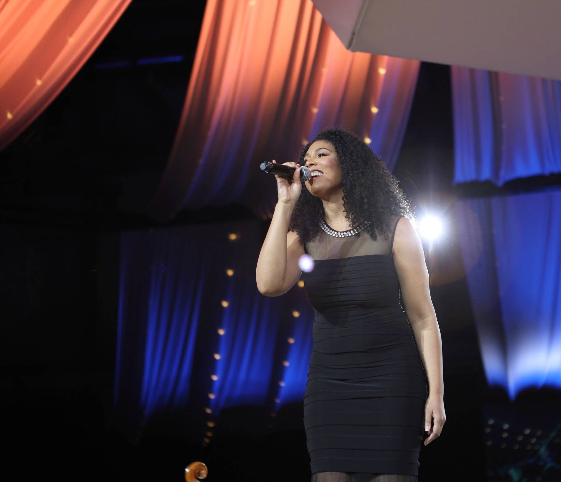 Gala singer on stage