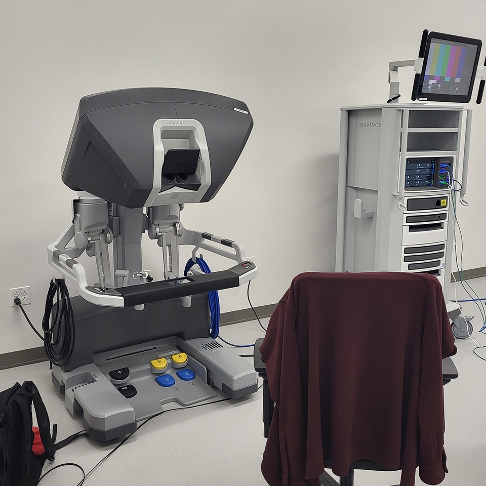 The da Vinci Xi Surgical System console with simulator.