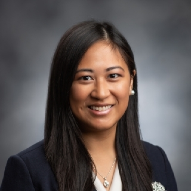 Portrait of Stephanie Raymundo, MD​