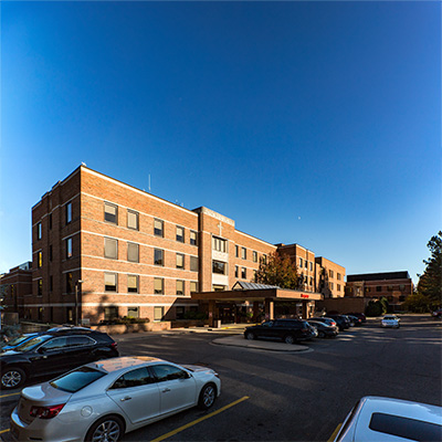 Exterior of Corewell Health Beaumont Grosse Pointe Hospital