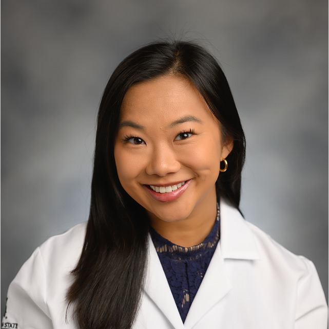 Portrait of Vivian Zhong, DO