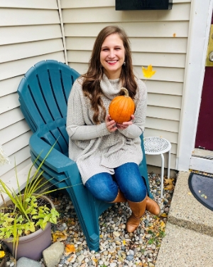 Erin Leach, MD photo