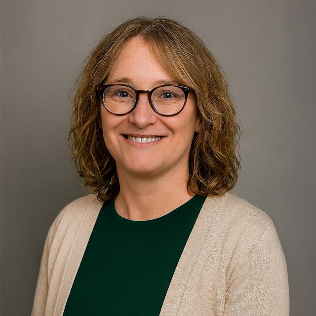 Portrait of Kimberly Treynor.