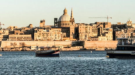 Paisagens de ruínas em Malta para visitar durante o intercâmbio.