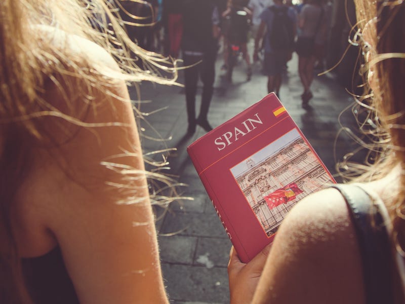 Aprender espanhol pode deixar sua viagem à Espanha mais divertida.