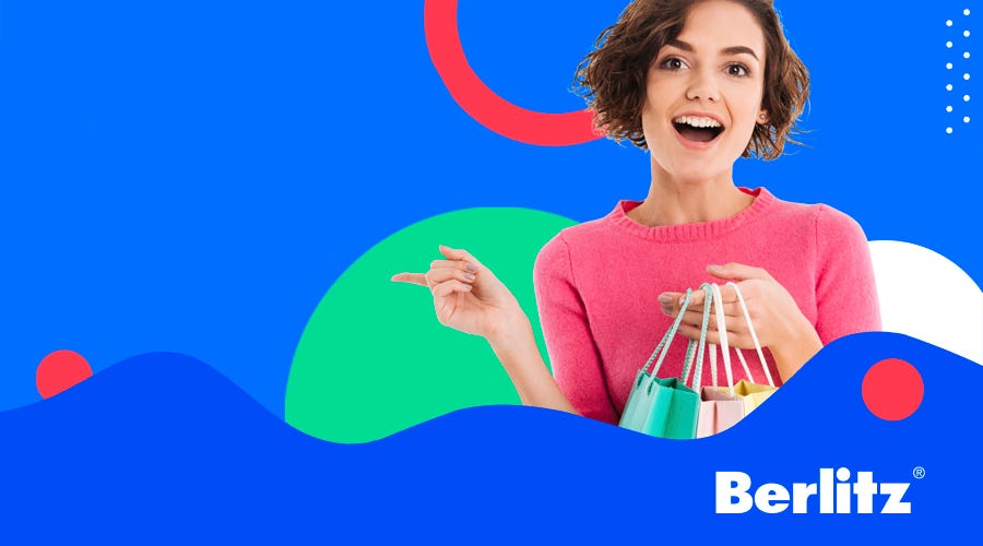 Moça jovem faz compras em inglês durante viagem.