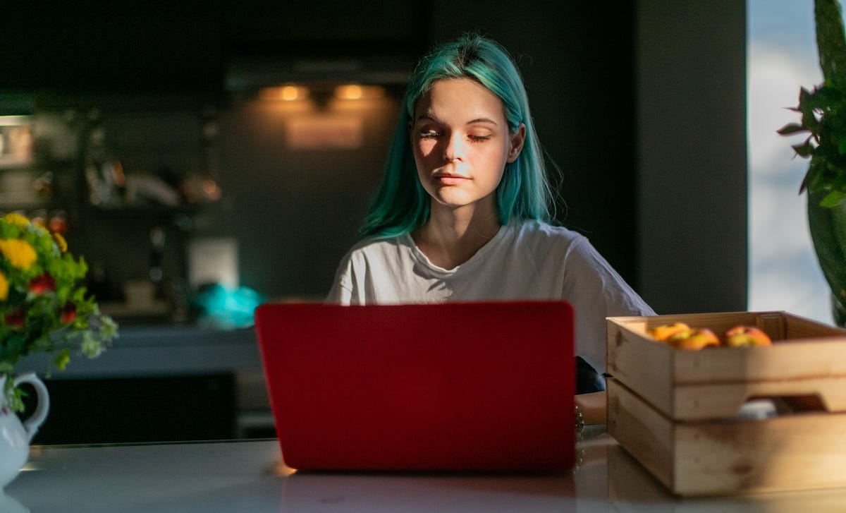 Jovem estuda coreano no Rio de Janeiro com a ajuda do Berlitz