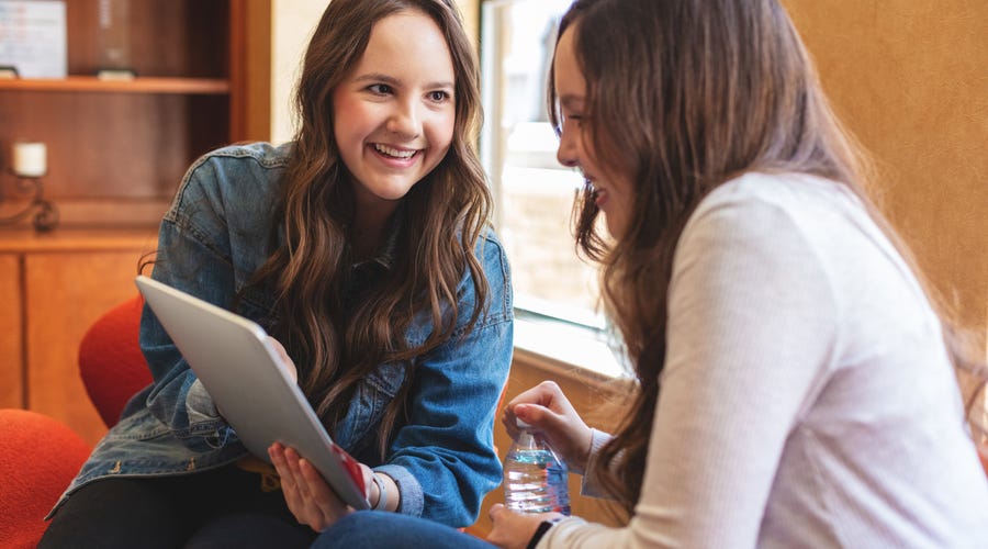Jovens falam as palavras mais usadas do espanhol