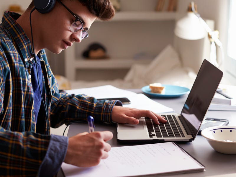 melhor idade para aprender inglês