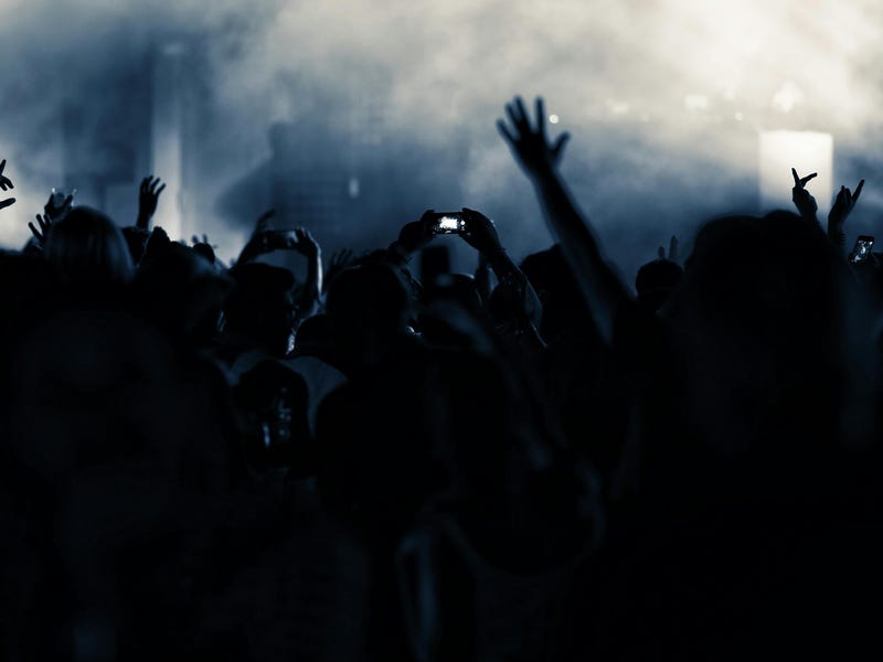 Escutar músicas do k-pop pode te ajudar a aprender coreano.