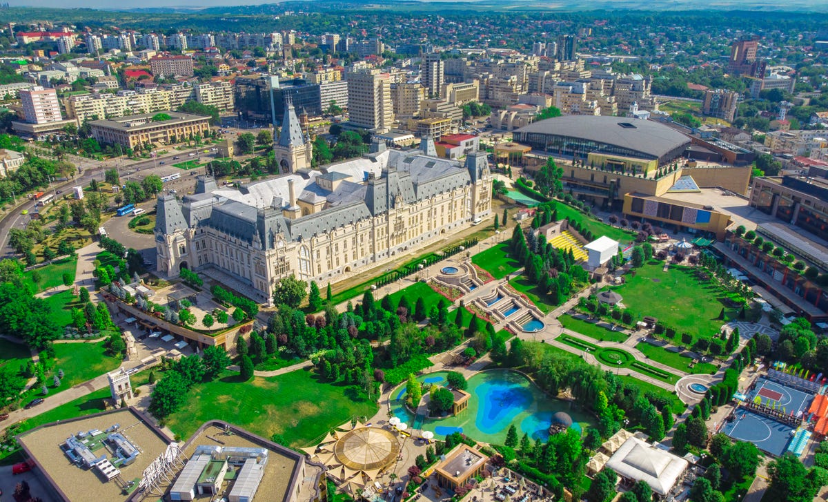 Cenário de um palácio em Romania.