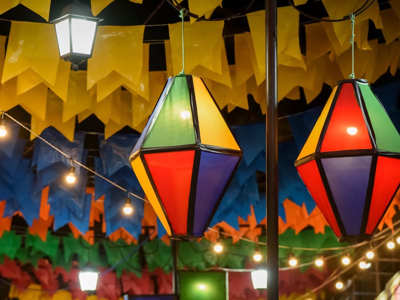 Decoração típica de festa junina na comemoração brasileira