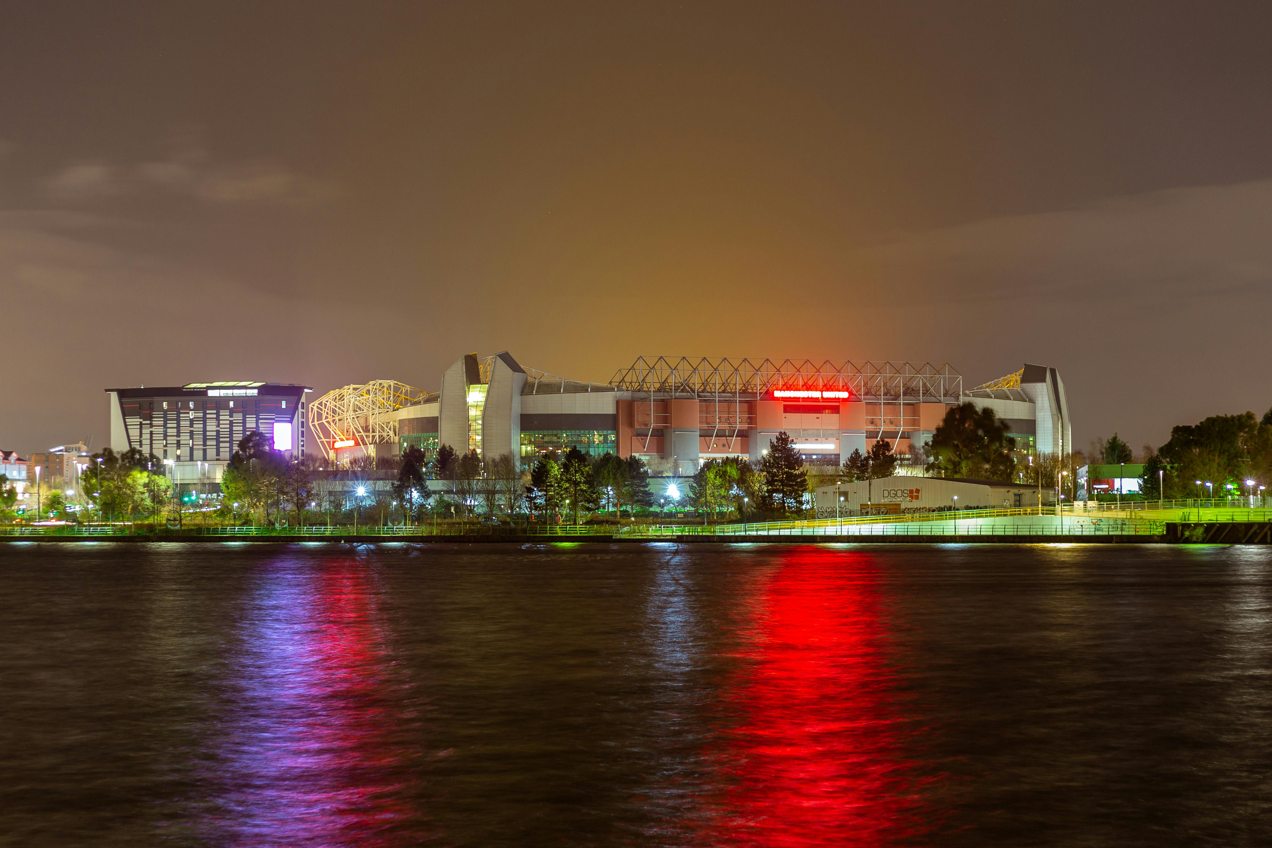 Vista aérea de Manchester para estudantes de intercâmbio que querem visitar o estádio de futebol.