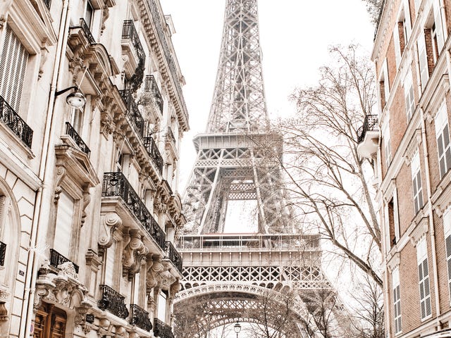 Torre Eiffel na França.