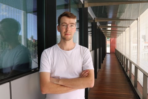 Dr Ira Deveson