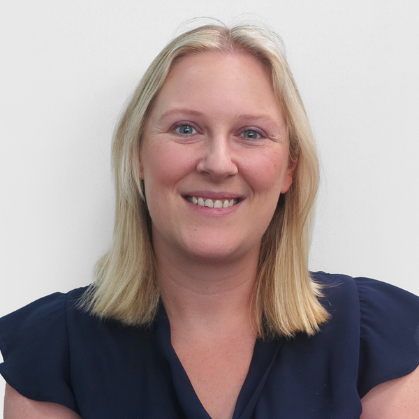 Kim Riddell's Instagram, Twitter & Facebook on IDCrawl