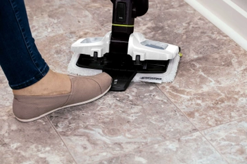 removing mop pad from foot