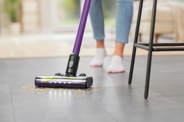 CleanView XR Pet Vacuuming tile flooring
