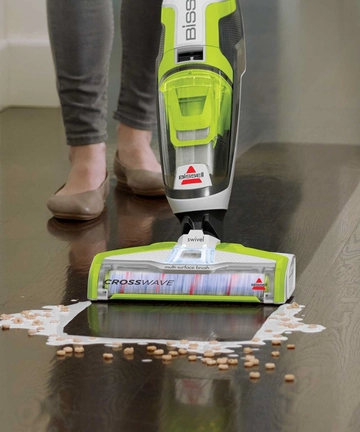 CrossWave Wet Dry Vac Cleaning Spilled Milk and Cereal from hard flooring
