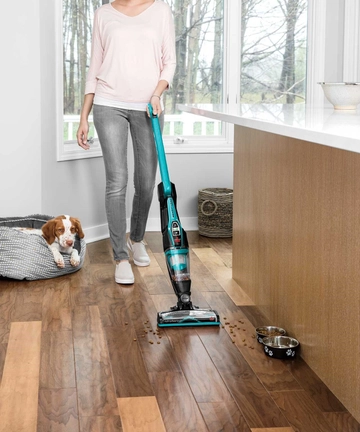 Using Fingertip Controls to adjust to vacuuming on hard flooring