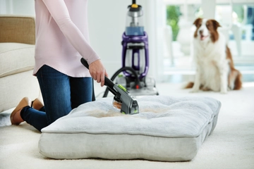 Clean deep into your carpet fibers, tackling dirt and stains