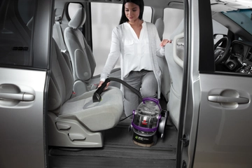 Using SpotClean Pet Pro Portable Carpet cleaner to deep clean car interior