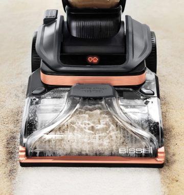 Using Revolution HydroSteam to Deep Clean tough dirt on carpet.