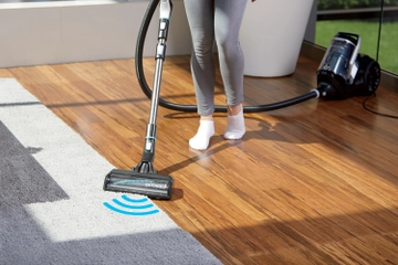 Floor sensor on foot of Pet Hair Eraser Canister Vacuum