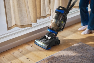 Swivel Pet Vacuum Cleaner