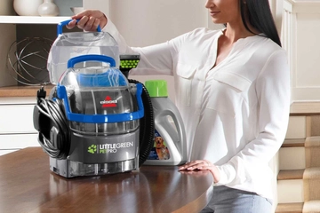 Putting Clean Water/Formula Tank back into Little Green Pet Pro Portable Carpet Cleaner. 