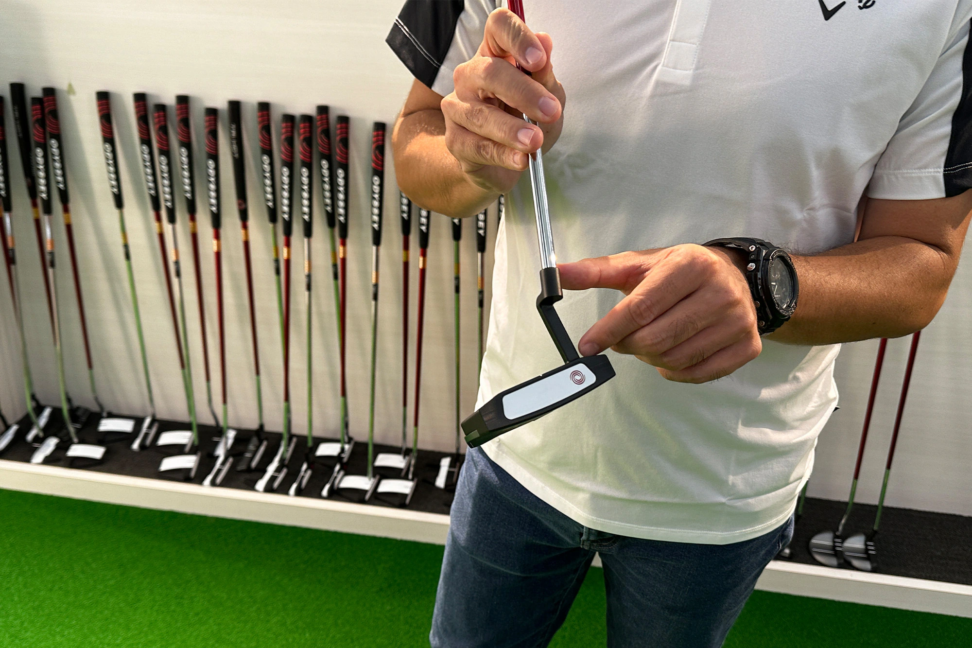 ヘッドの形だけでない！パター選びは「ネック形状」に注目