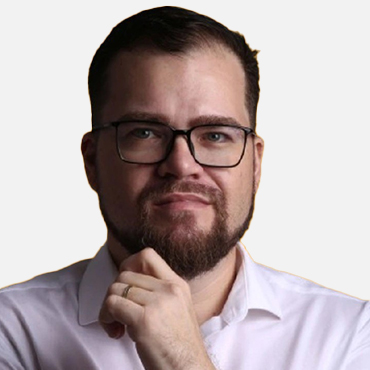 Headshot of Cláudio Dodt