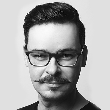 Headshot of Ondra  Rojcik