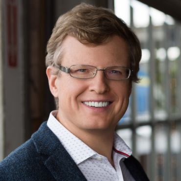 Headshot of Dr. Anton Chuvakin