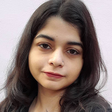 Headshot of Dipti Yadav