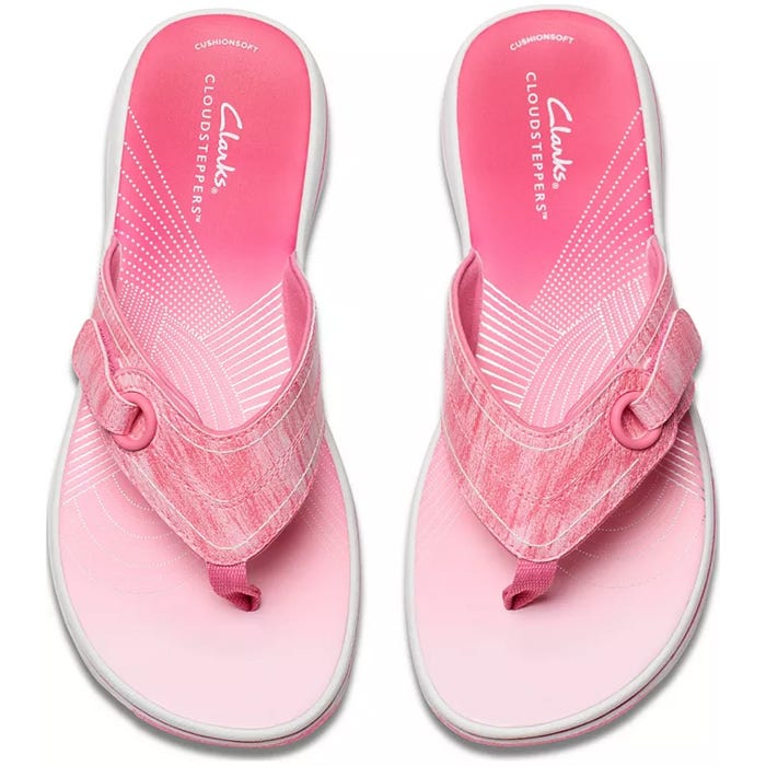 Pink Clarks Cloudsteppers flip-flops with Cushion Soft technology, featuring a patterned insole and secure toe loop design.
