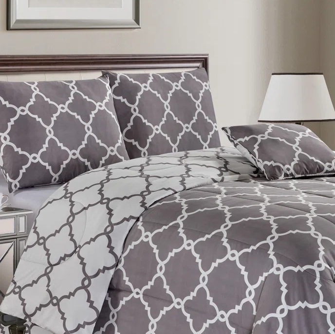 5pc Reversible Comforter Set 30 at Brad's Deals